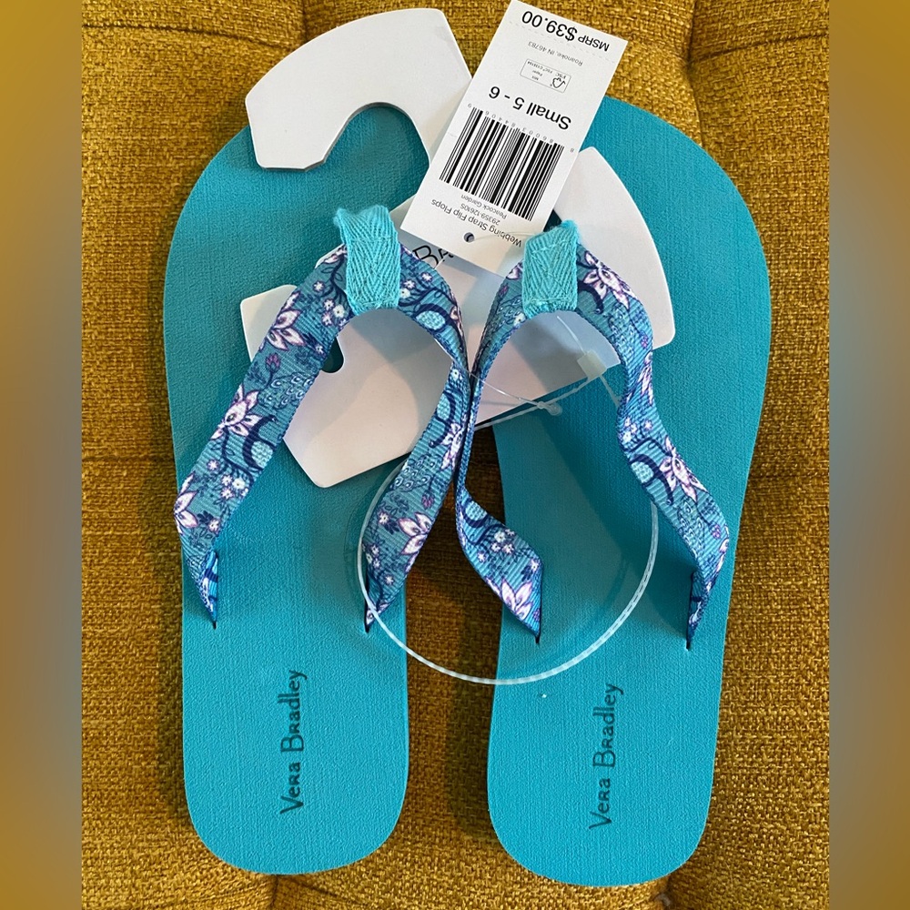 Vera Bradley Flip flops
